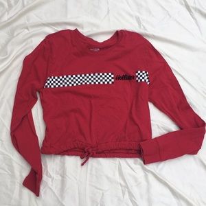 Hollister cropped long sleeve shirt.